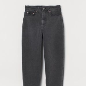 BNWT High Rise Mom Fit Jeans 🥰